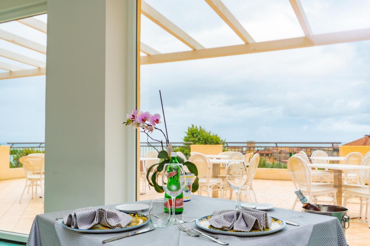 Hotel America Marina di Camerota Exterior photo
