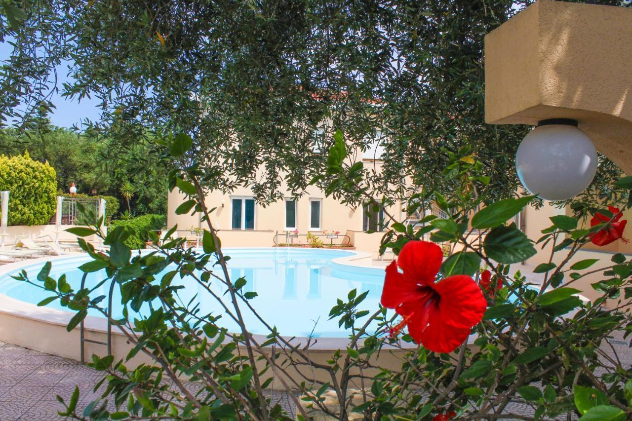 Hotel America Marina di Camerota Exterior photo