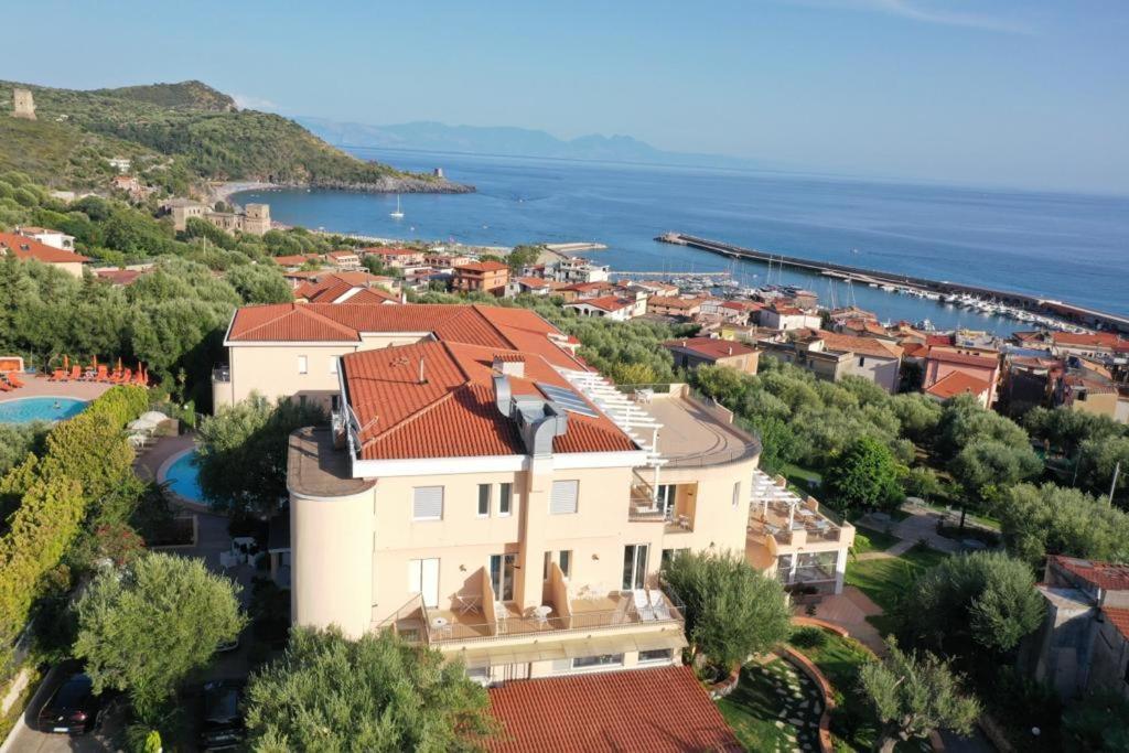 Hotel America Marina di Camerota Exterior photo