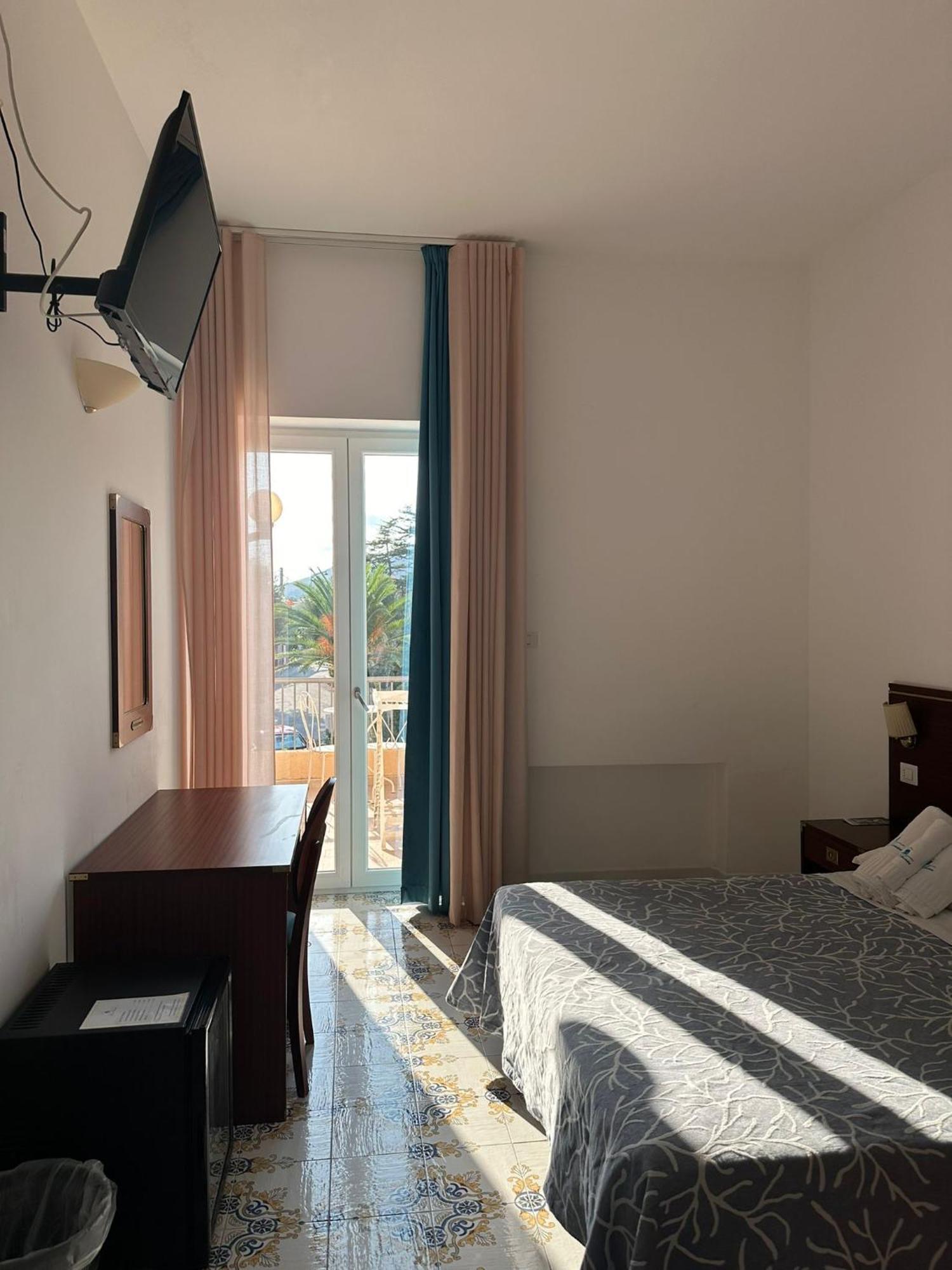 Hotel America Marina di Camerota Exterior photo